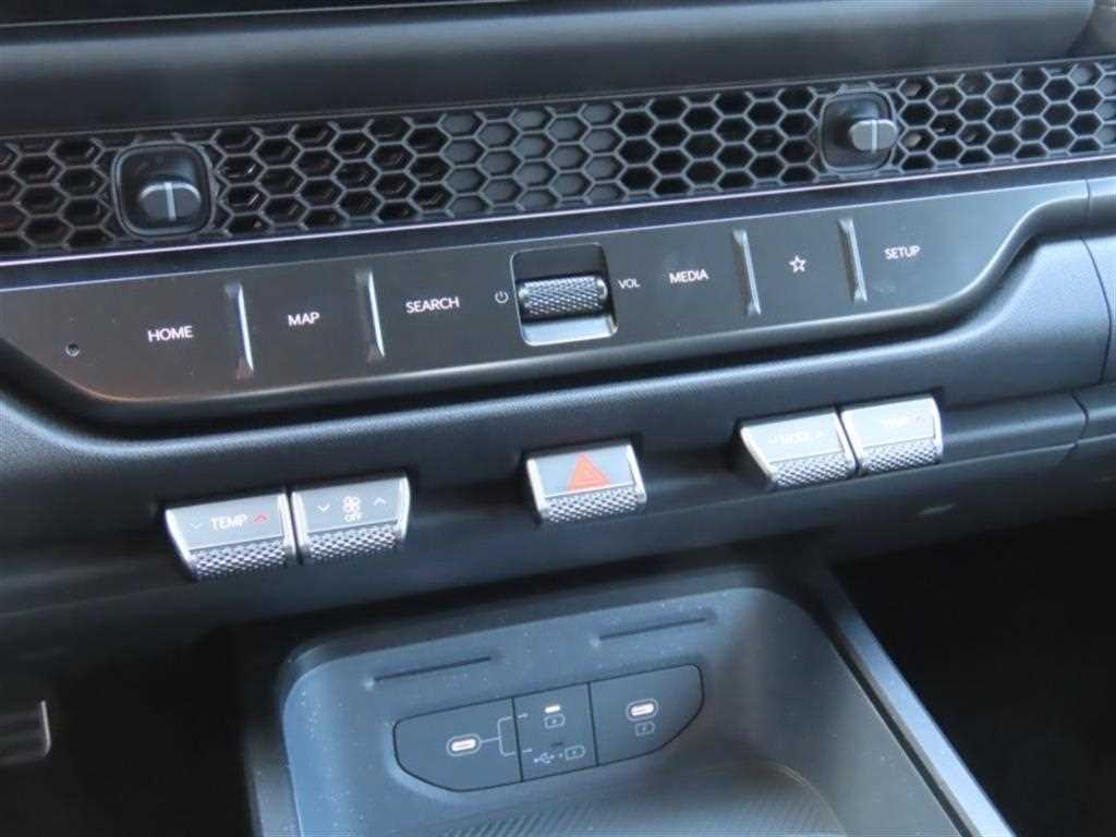 KIA Tasman - Vista 8