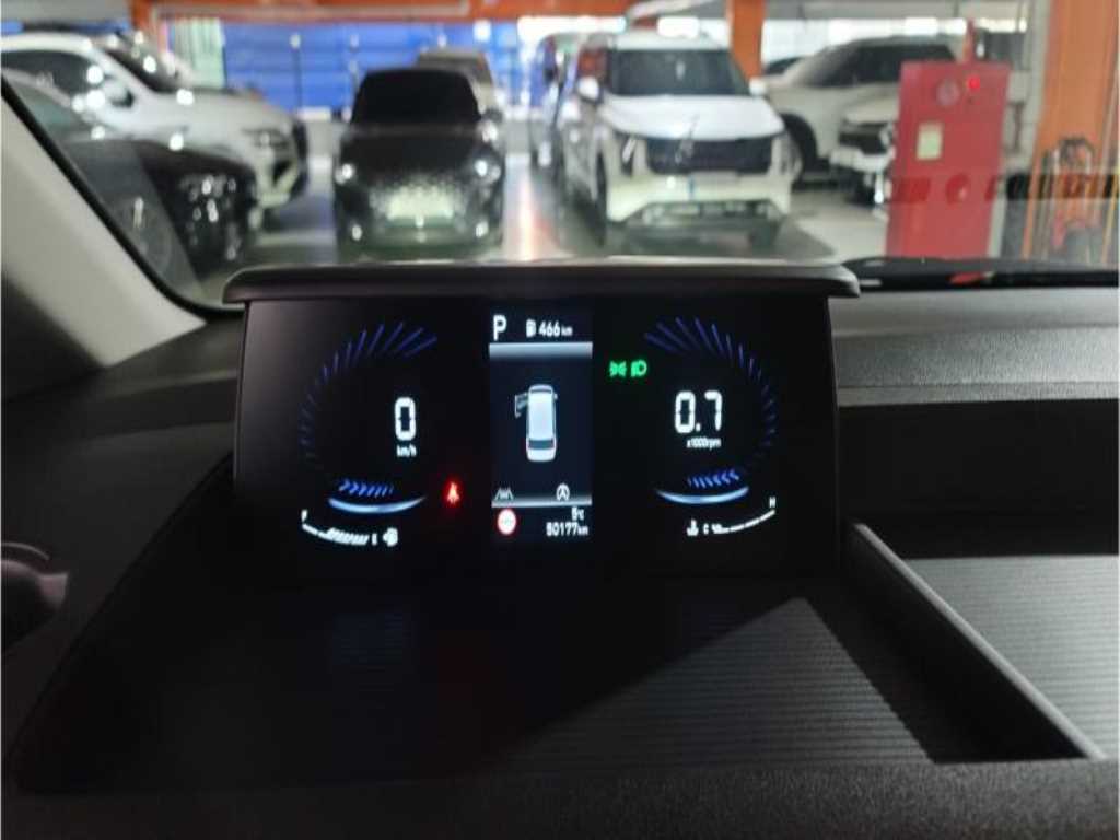 HYUNDAI Staria - Vista 4