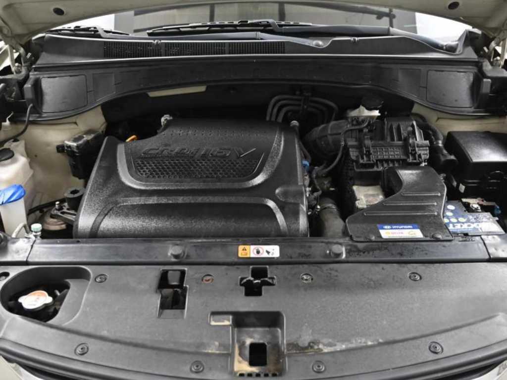 HYUNDAI Santa Fe - Vista 6