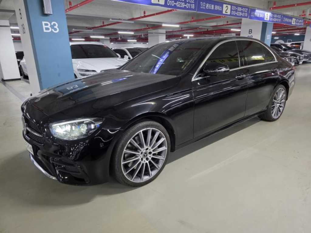 Mercedes Benz E class - Vista 3