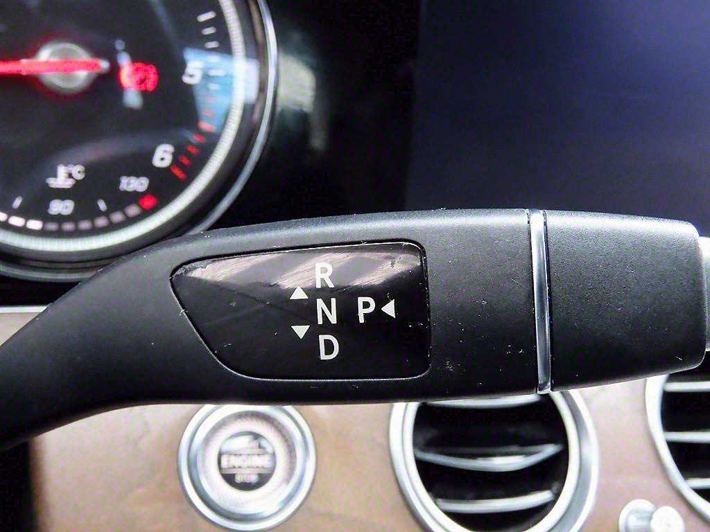 Mercedes Benz E class - Vista 11