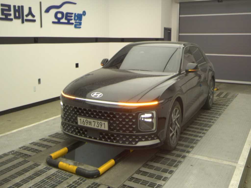 HYUNDAI Grandeur 2023 Negro - Importación desde Corea - HF Imports Iquique - Foto 1