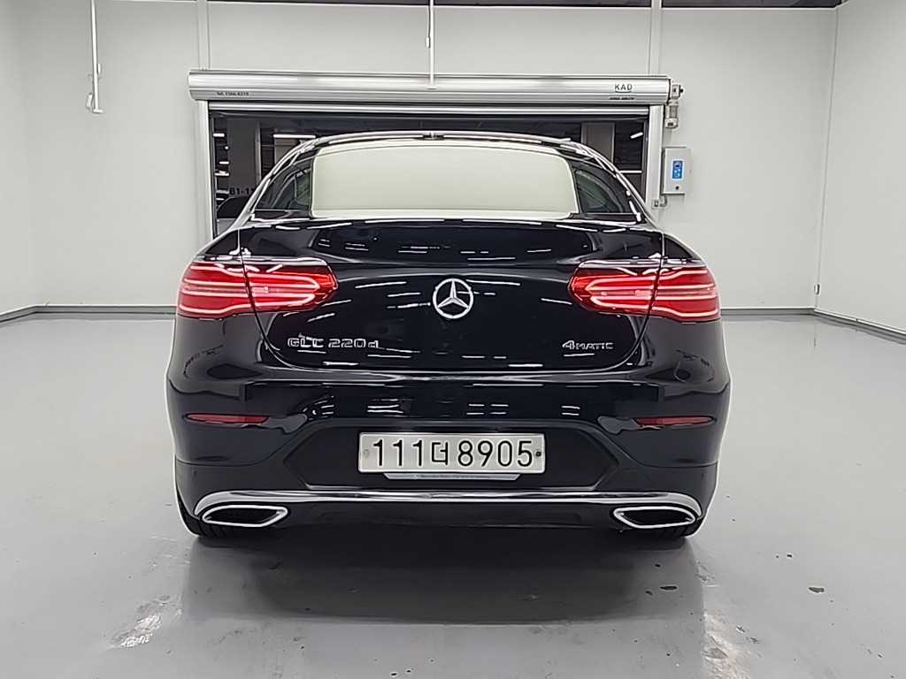 Mercedes Benz GLC Class - Vista 3