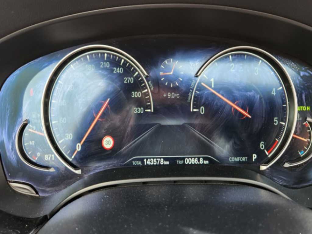 BMW 5 Series - Vista 3