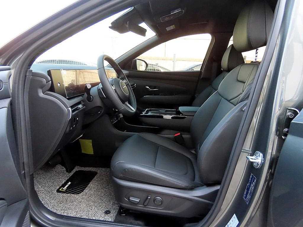 HYUNDAI Tucson - Vista 5