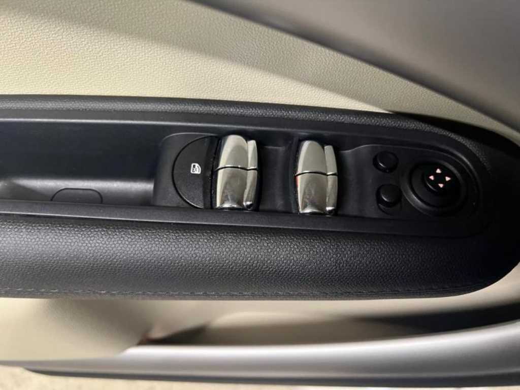 Mini Countryman - Vista 11