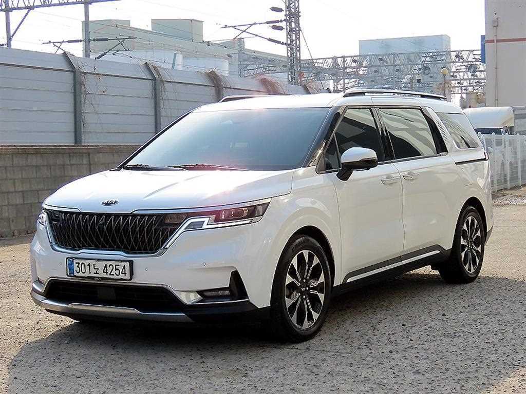 KIA Carnival - Vista 2