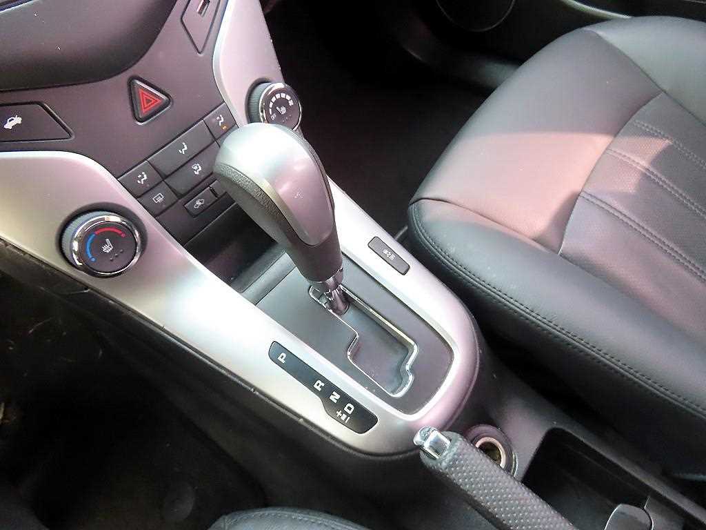 Chevrolet Cruise - Vista 10