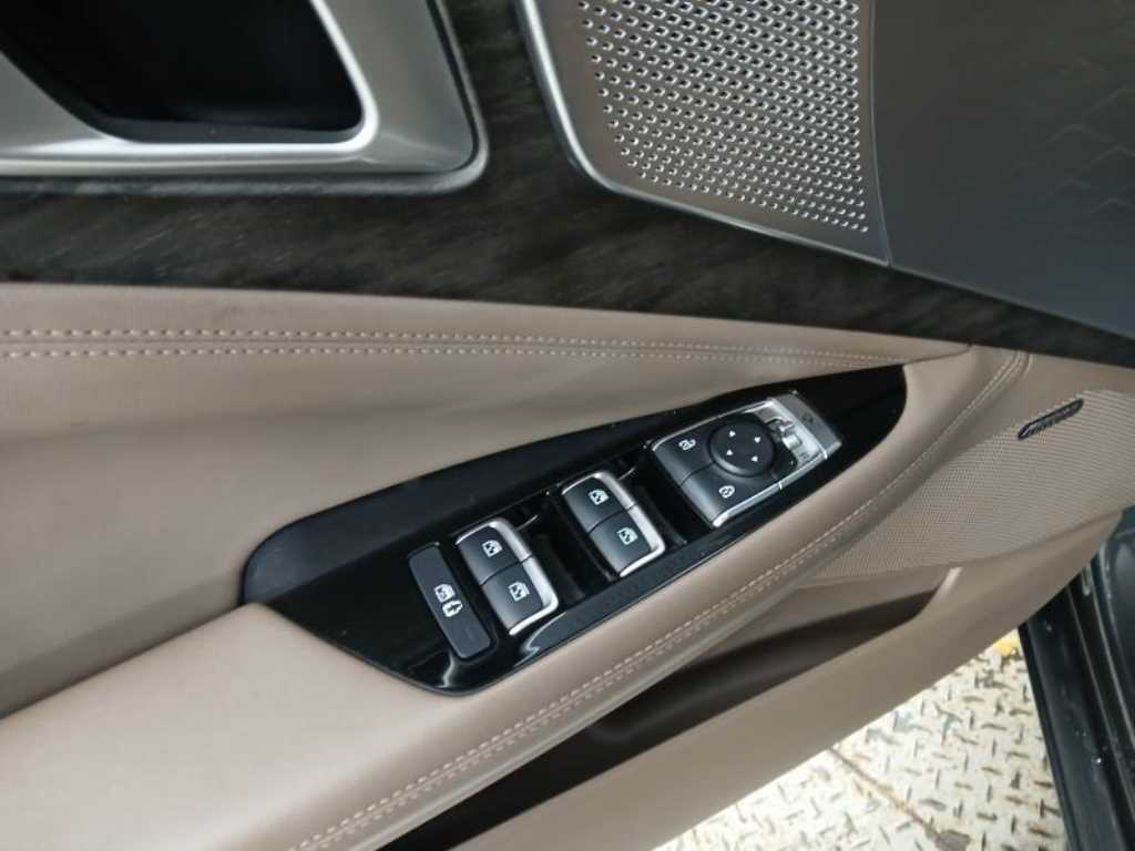 KIA K8 - Vista 11