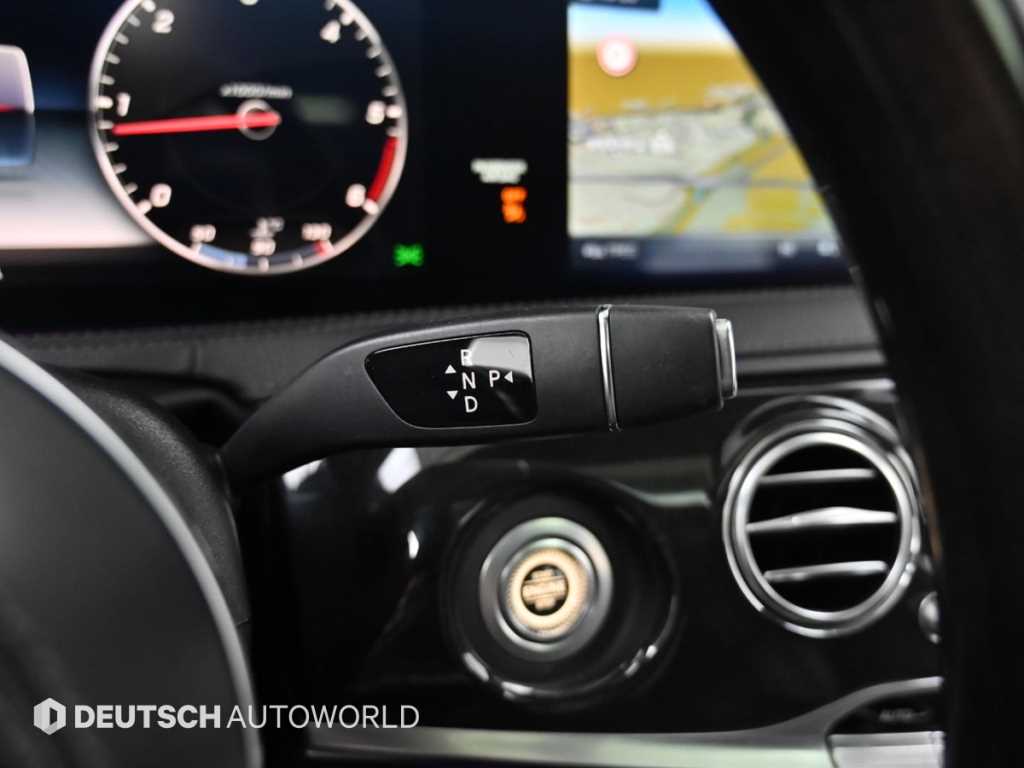 Mercedes Benz S Class - Vista 9