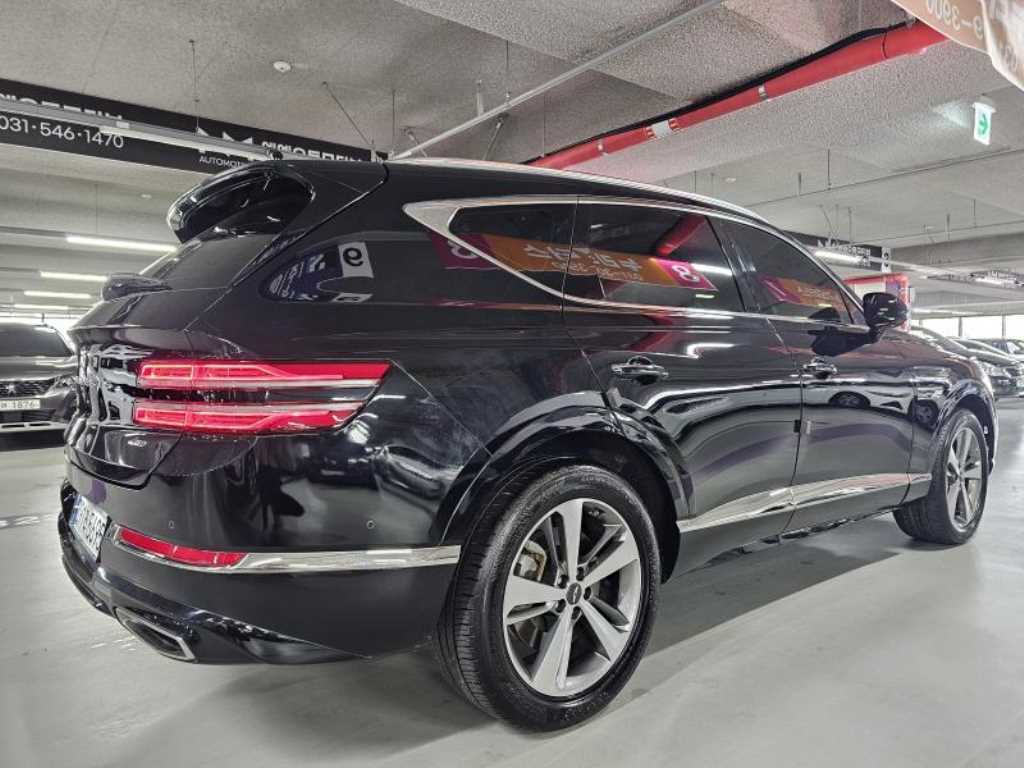 Genesis GV80 - Vista 6