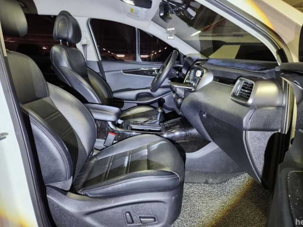 KIA Sorento - Vista 7