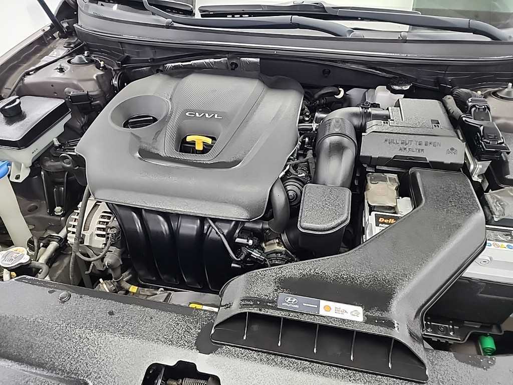 HYUNDAI Sonata - Vista 5