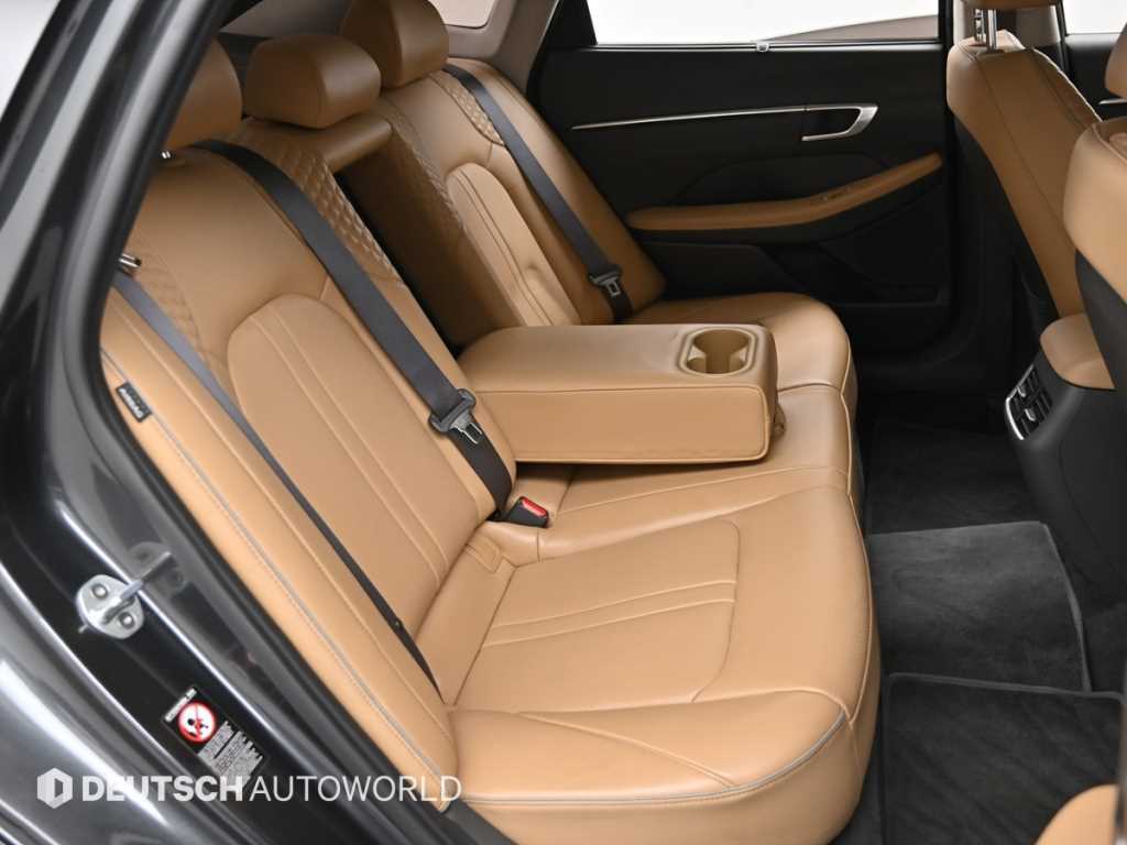 HYUNDAI Sonata - Vista 12