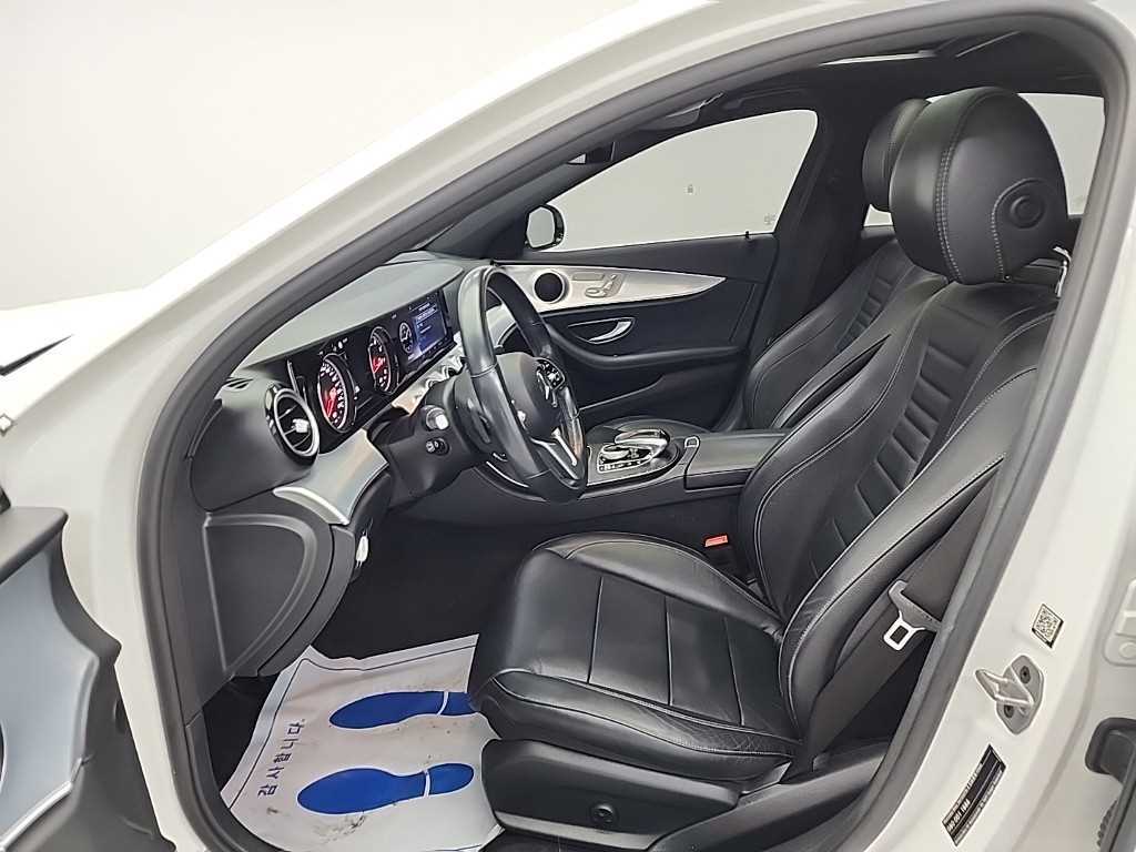 Mercedes Benz E class - Vista 11