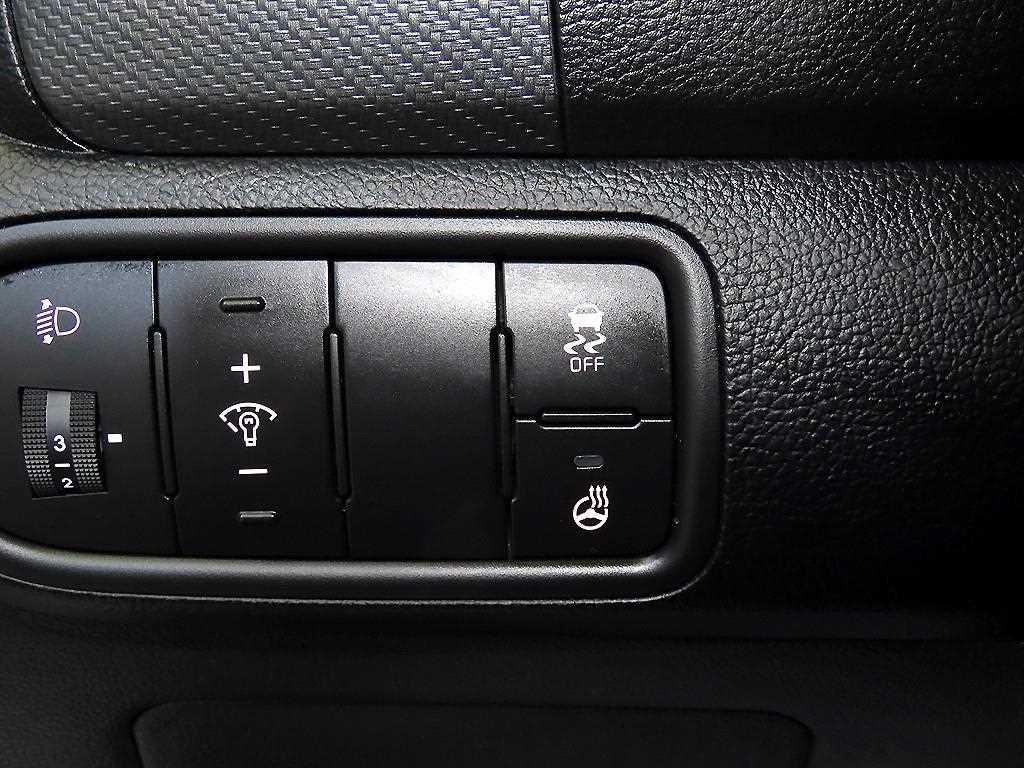 KIA K3 2017 Plateado - Importación desde Corea - HF Imports Iquique - Foto 14