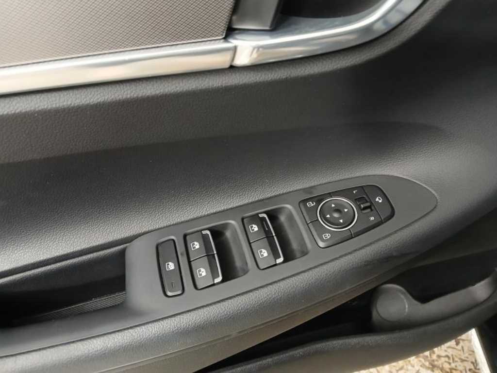 HYUNDAI Grandeur - Vista 10