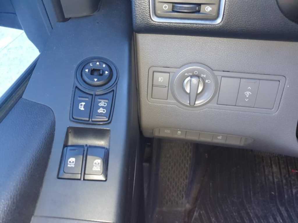 HYUNDAI Solati 2018 Negro - Importación desde Corea - HF Imports Iquique - Foto 15