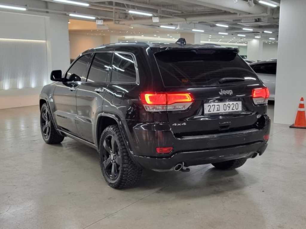 Jeep Cherokee - Vista 3