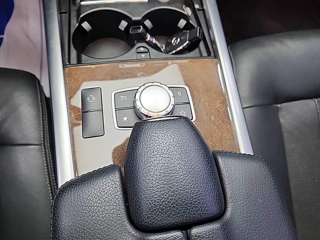 Mercedes Benz E class 2014 Negro - Importación desde Corea - HF Imports Iquique - Foto 17