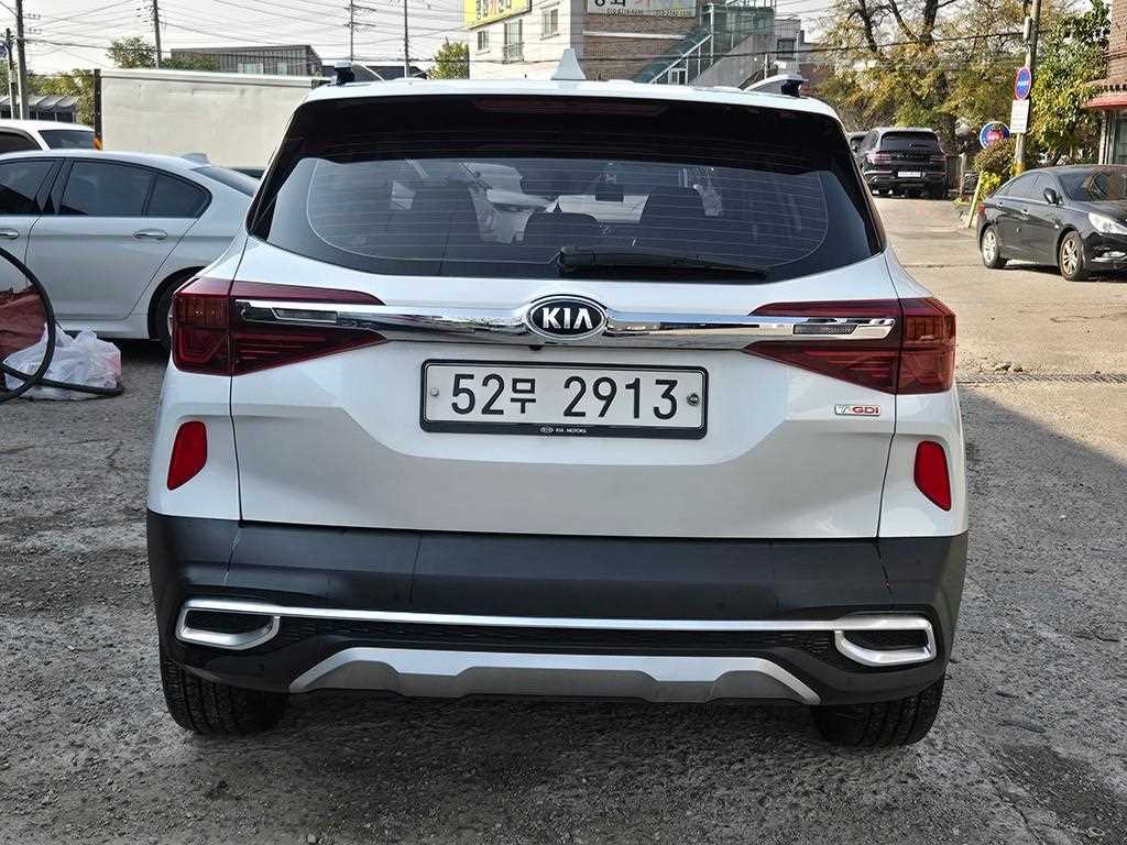 KIA Seltos - Vista 4