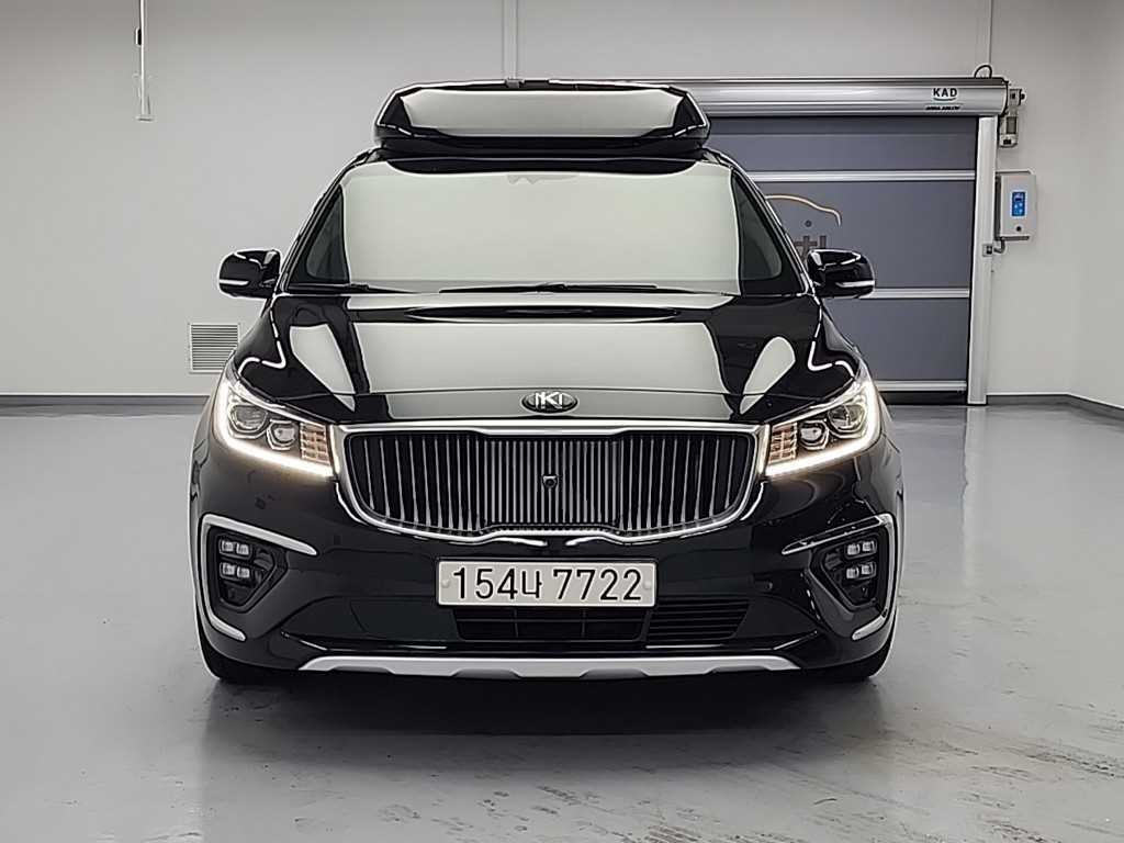 KIA Carnival - Vista 3