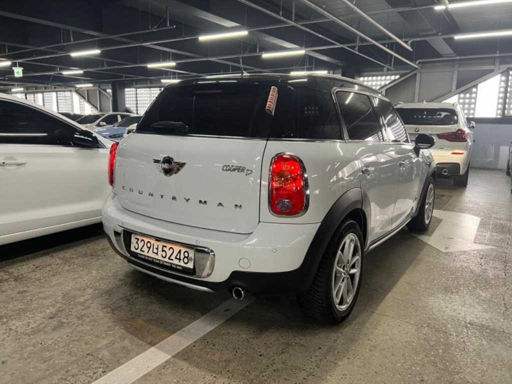 Mini Countryman - Vista 4