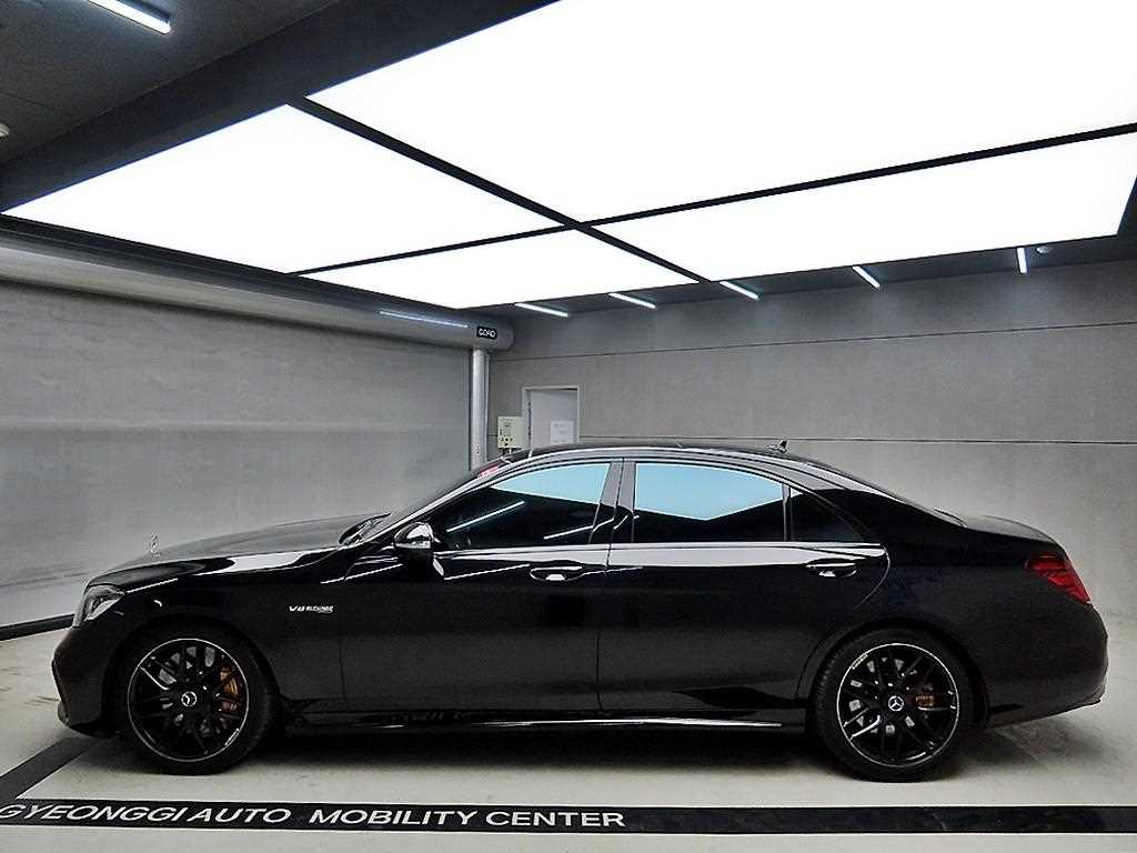 Mercedes Benz S Class - Vista 4