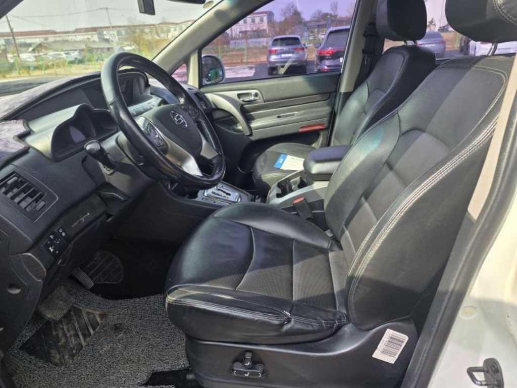 Ssangyong Korando - Vista 7