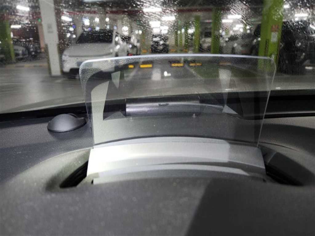 HYUNDAI Kona - Vista 8