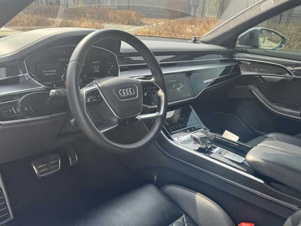 Audi S8 - Vista 7