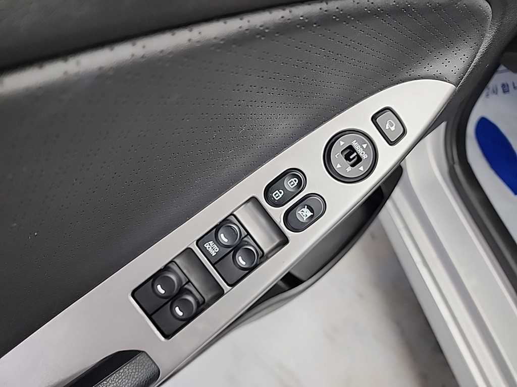 HYUNDAI Accent 2017 Gris - Importación desde Corea - HF Imports Iquique - Foto 17