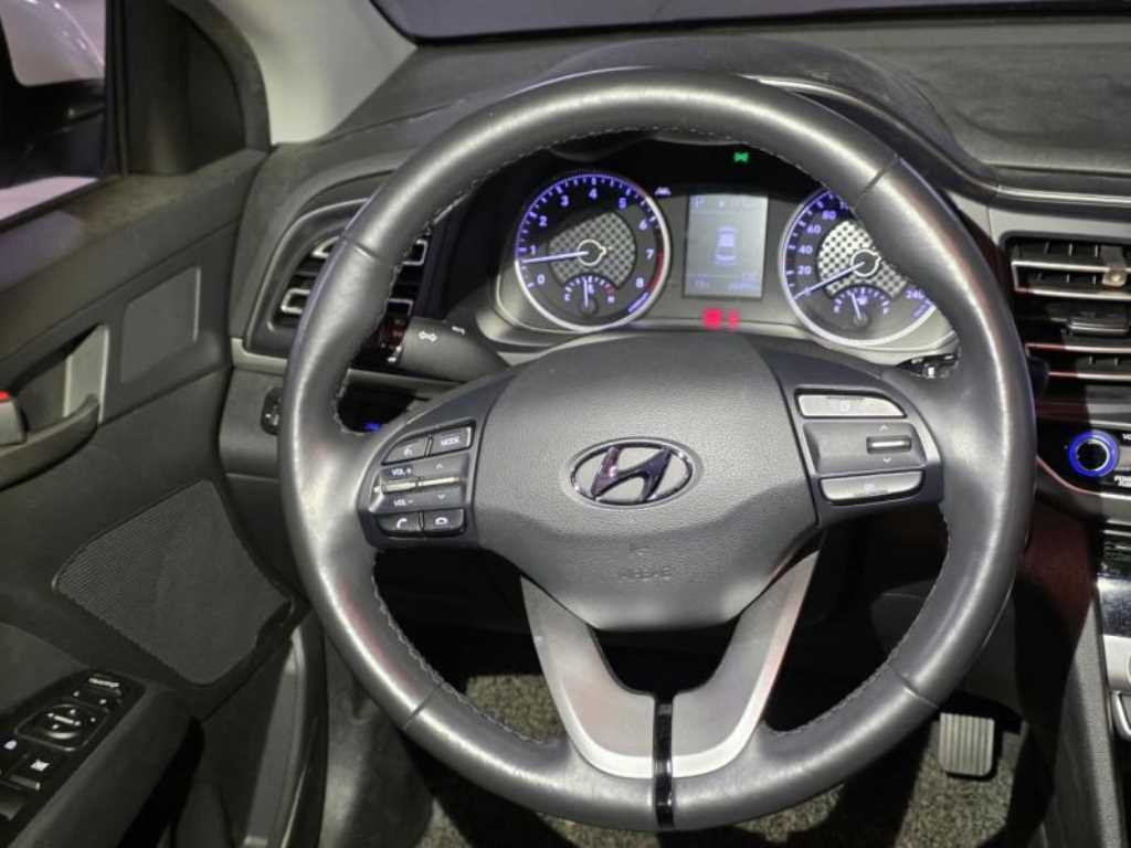 HYUNDAI Avante 2020 Blanco - Importación desde Corea - HF Imports Iquique - Foto 18