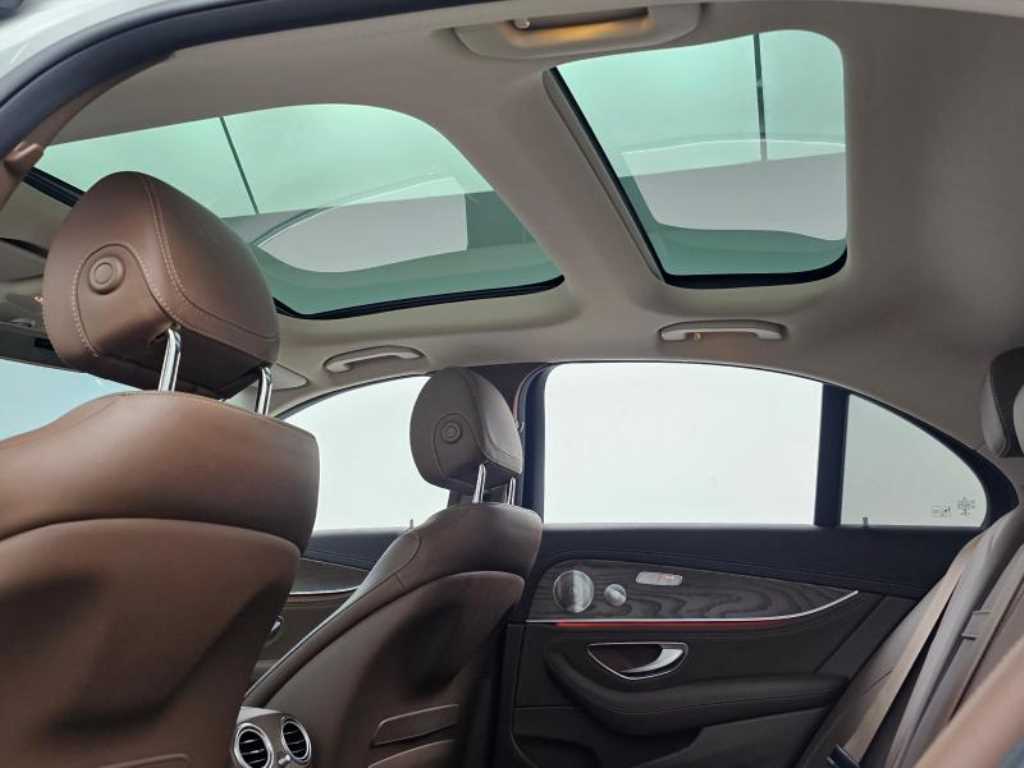 Mercedes Benz E class 2019 Blanco - Importación desde Corea - HF Imports Iquique - Foto 18