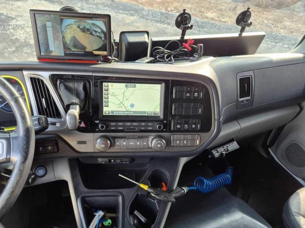 medium and large cargo truck 2021 Blanco - Importación desde Corea - HF Imports Iquique - Foto 16