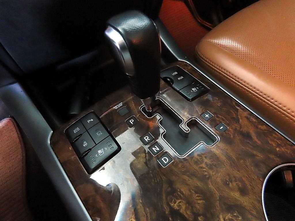 KIA Mohave - Vista 12