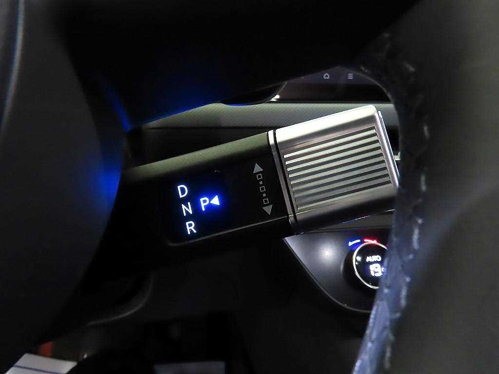 HYUNDAI Sonata - Vista 12