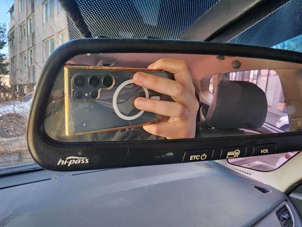 KIA Carens - Vista 7