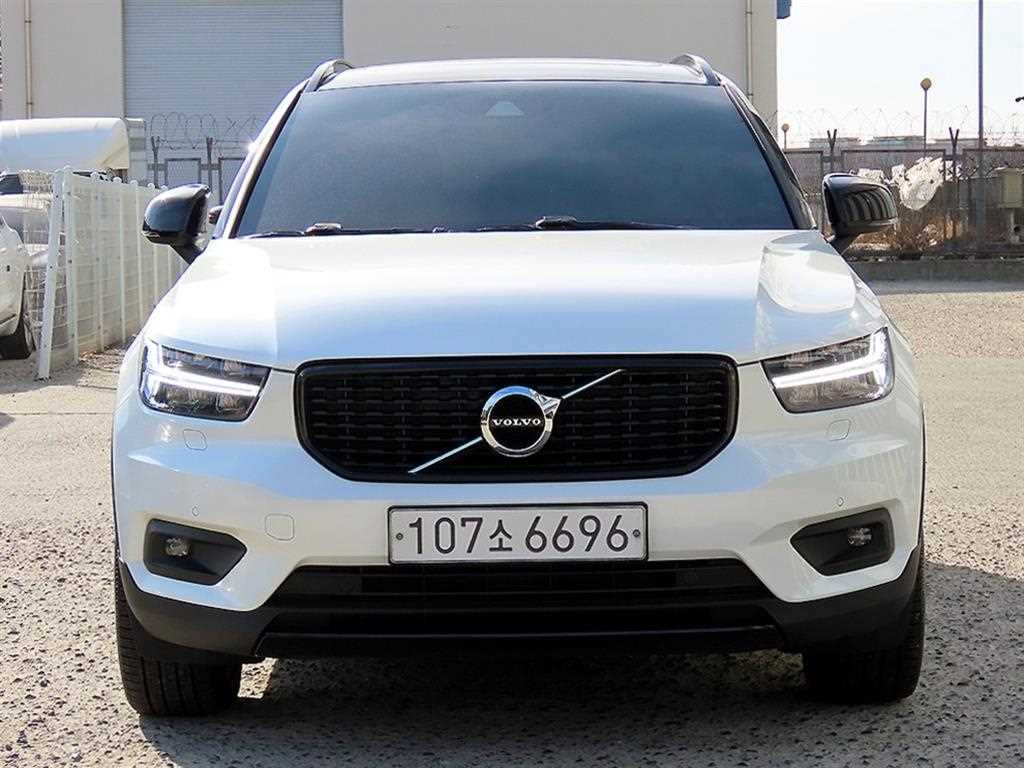 Volvo XC40 2020 Blanco - Importación desde Corea - HF Imports Iquique - Foto 1