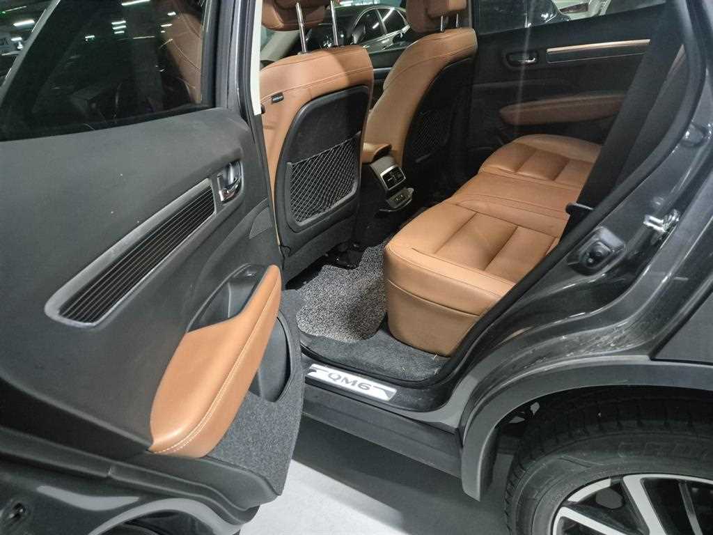 SAMSUNG QM6 - Vista 5