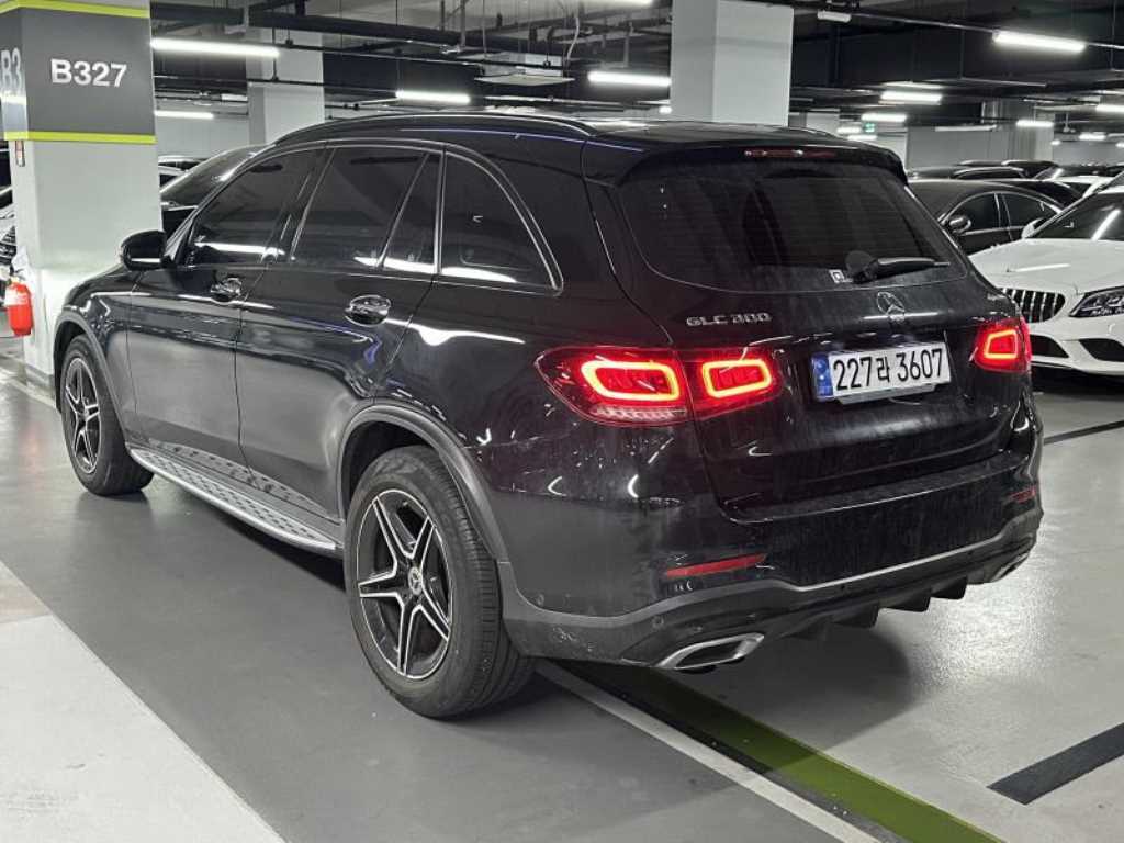 Mercedes Benz GLC Class 2022 Negro - Importación desde Corea - HF Imports Iquique - Foto 15
