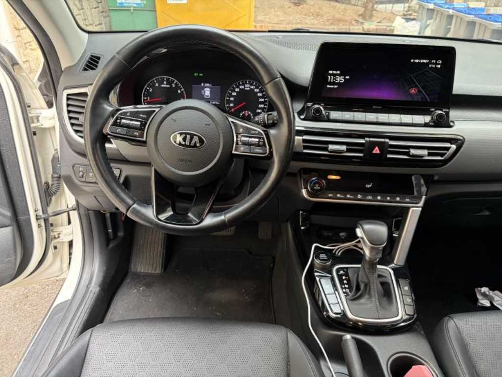 KIA Seltos - Vista 7