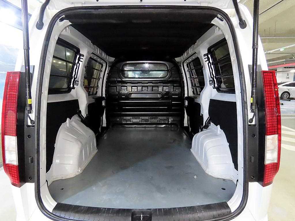 HYUNDAI Staria 2023 - Importación desde Corea - HF Imports Iquique - Foto 16