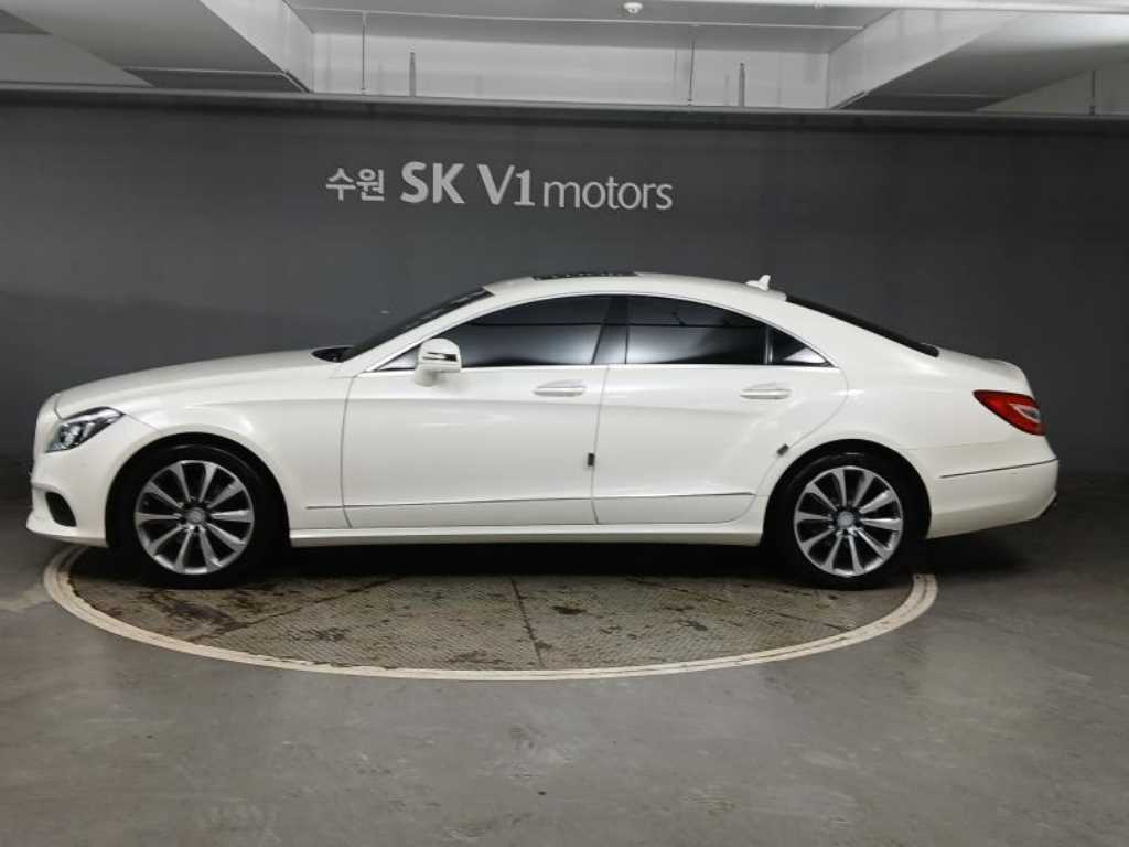 Mercedes Benz CLS Class - Vista 2