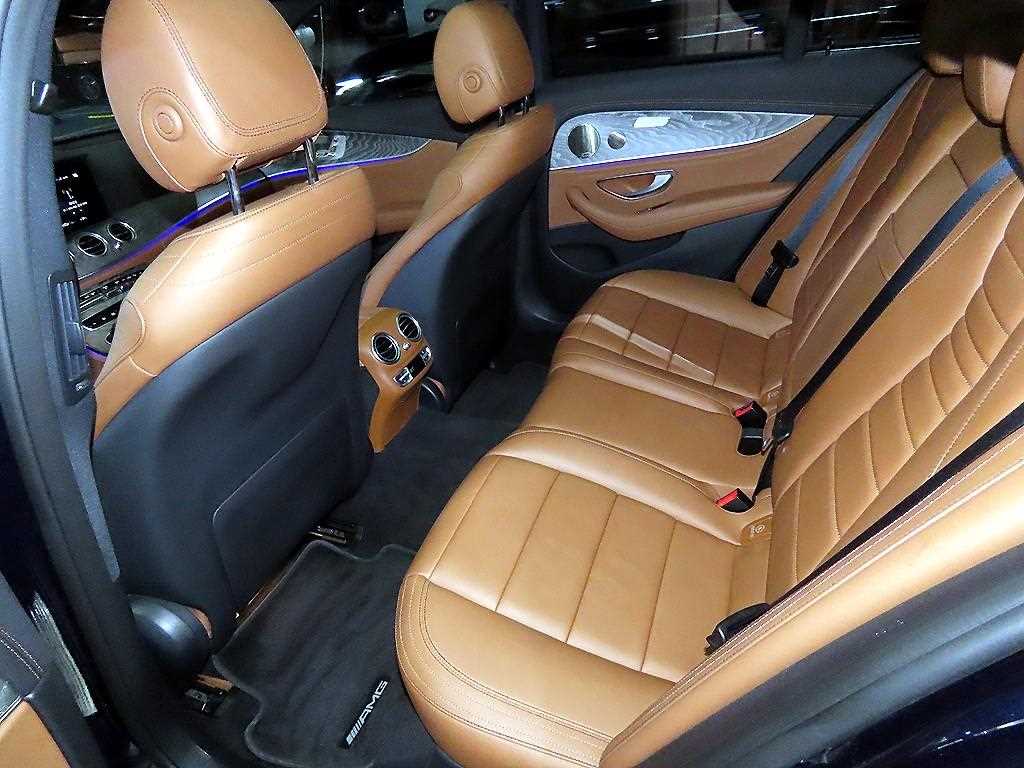 Mercedes Benz E class - Vista 7