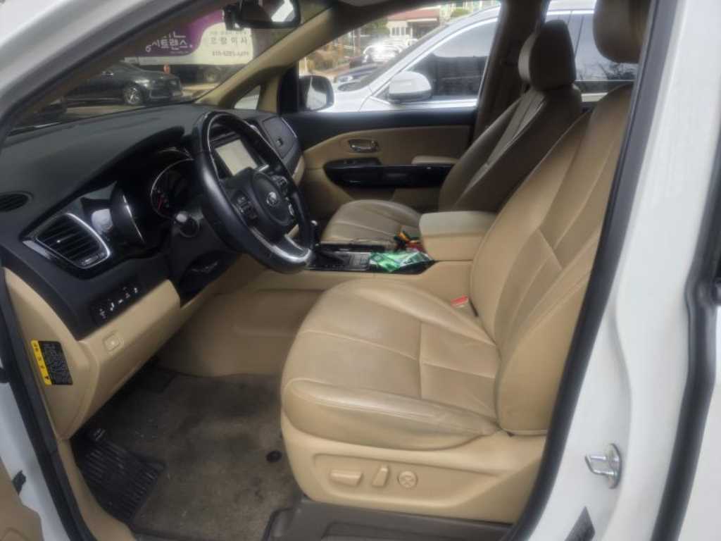 KIA Carnival 2016 Blanco - Importación desde Corea - HF Imports Iquique - Foto 14