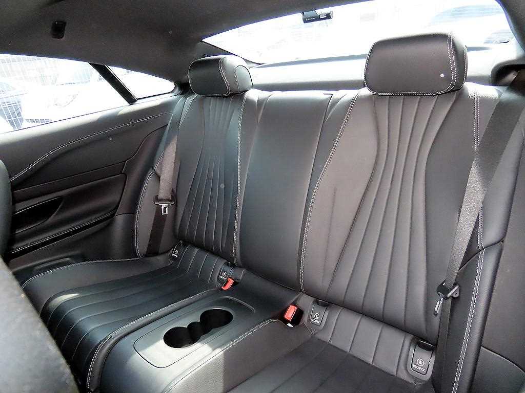 Mercedes Benz E class - Vista 6