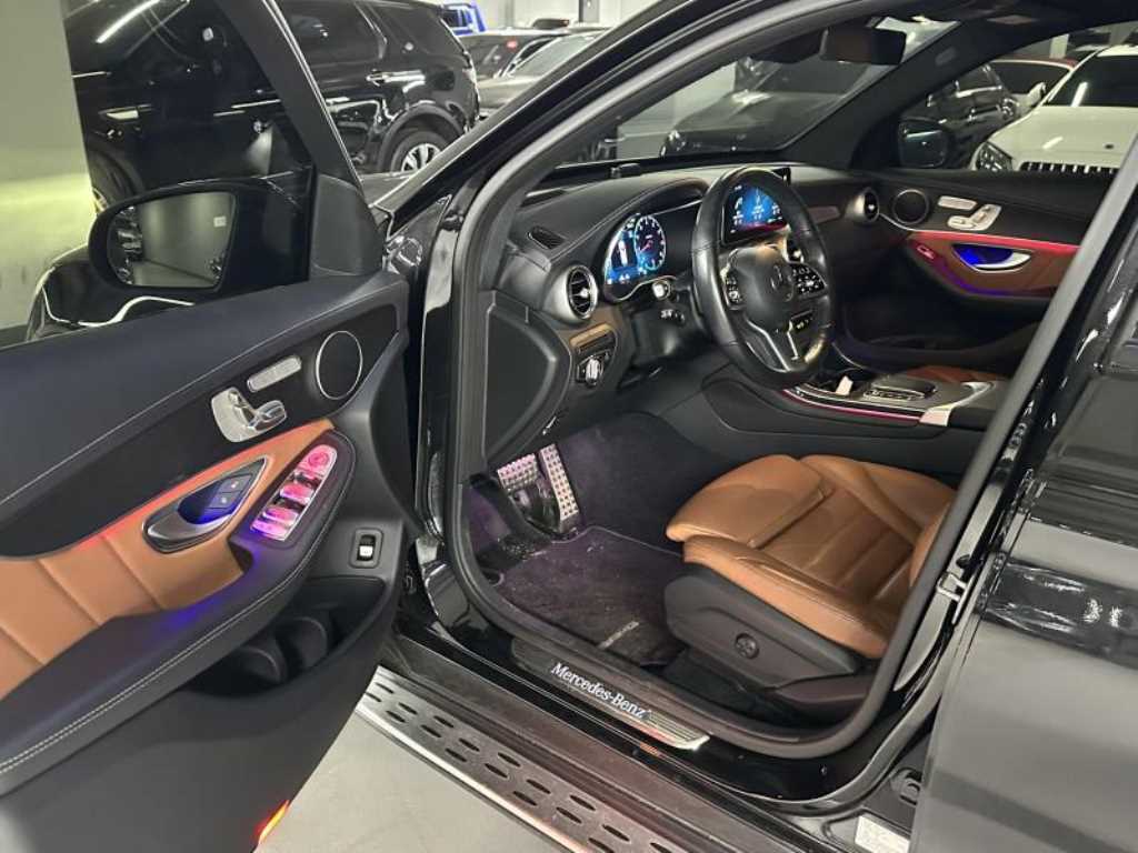 Mercedes Benz GLC Class 2022 Negro - Importación desde Corea - HF Imports Iquique - Foto 1