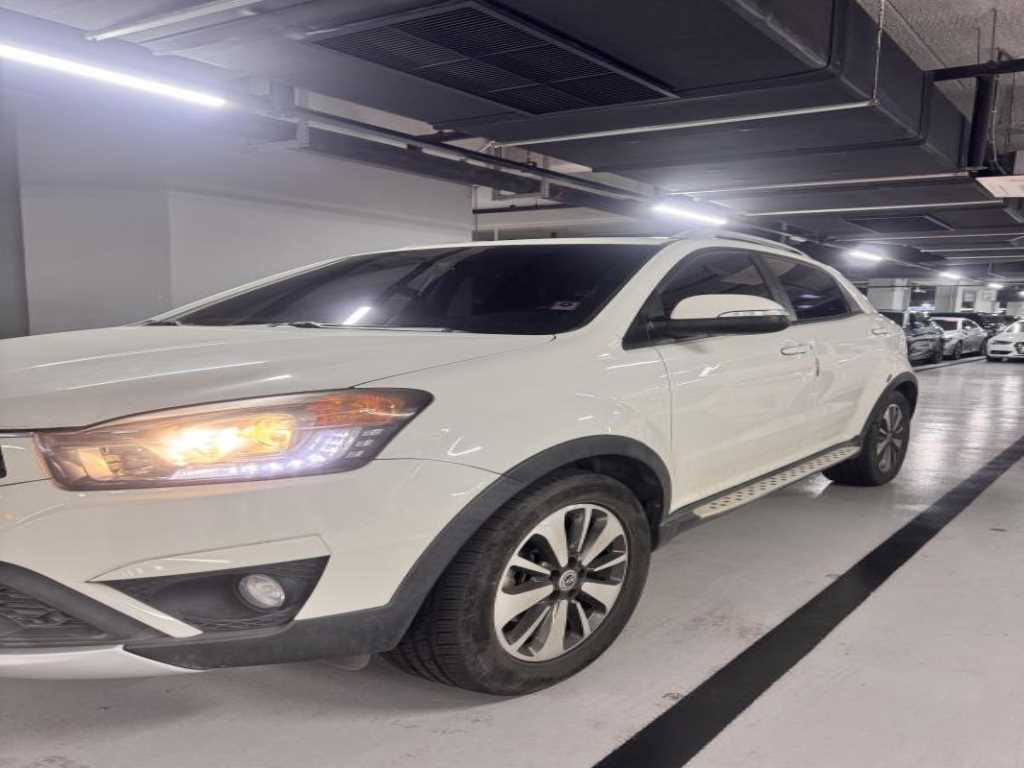 Ssangyong Korando - Vista 4