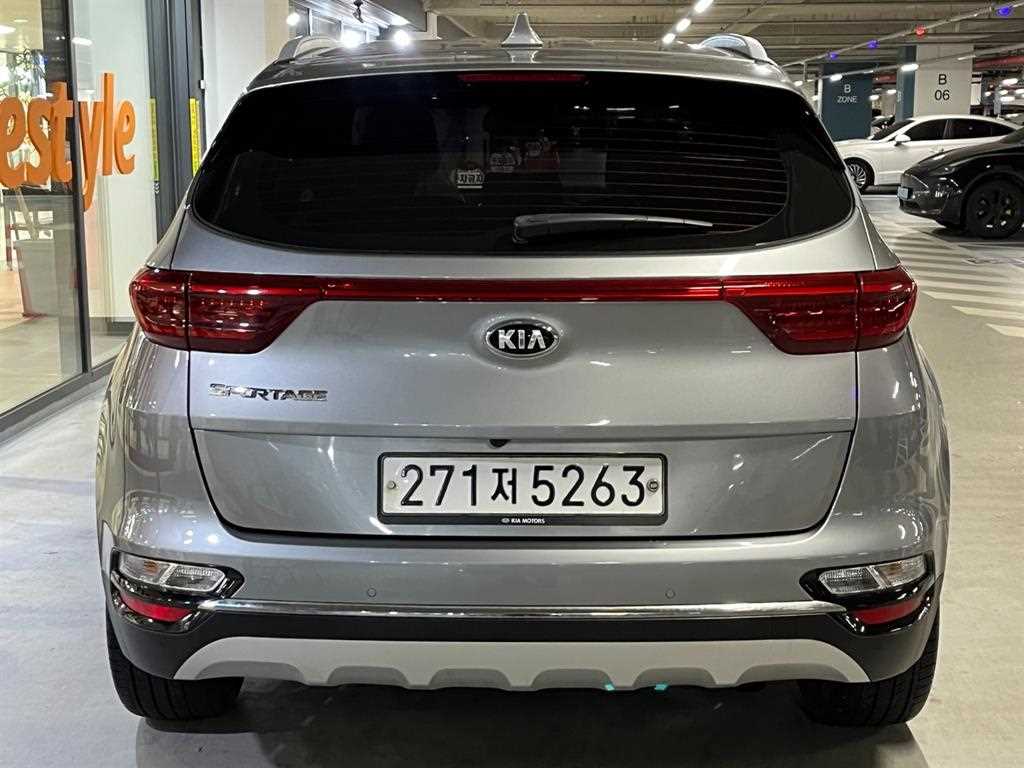 KIA Sportage - Vista 5